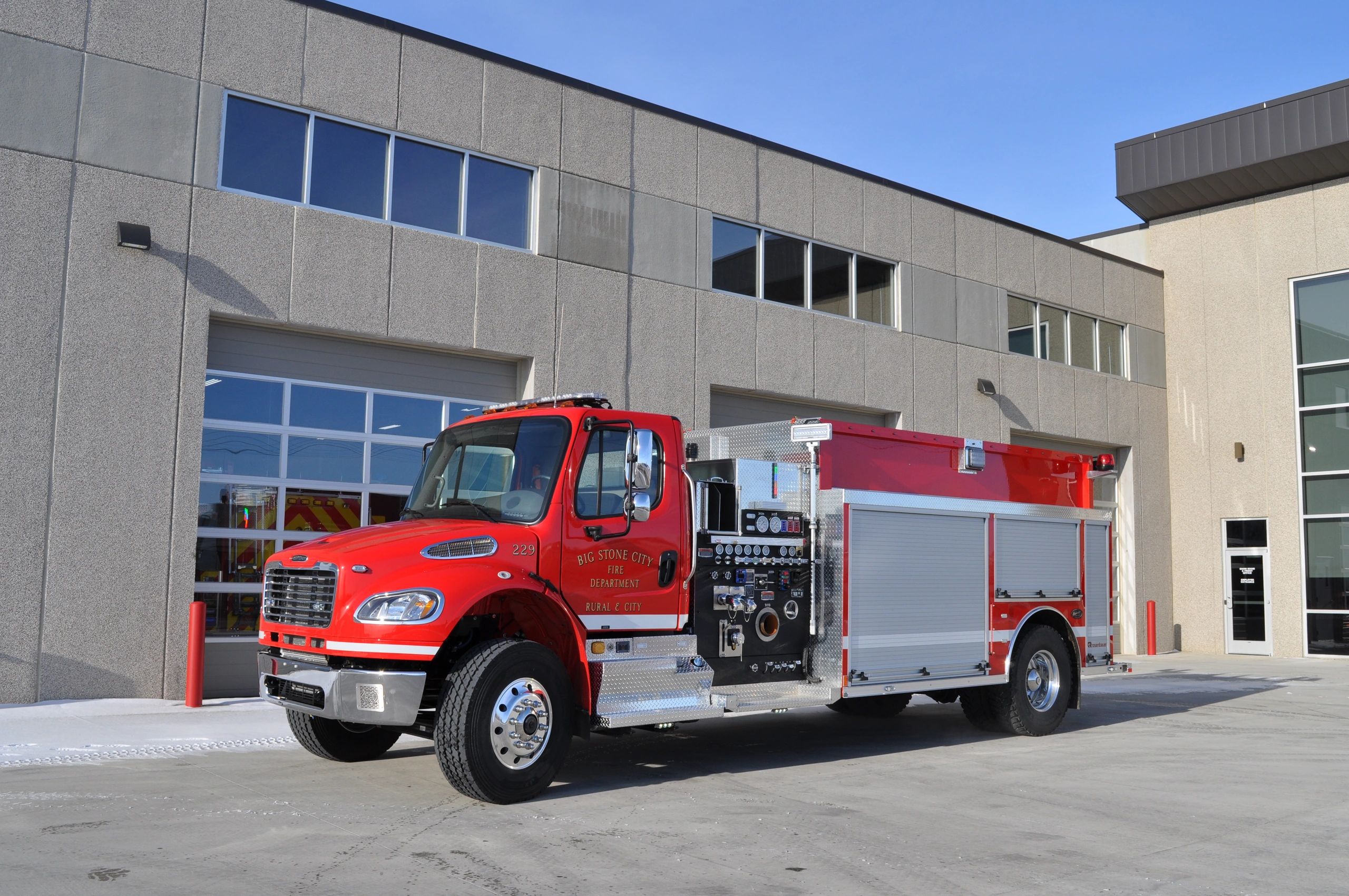 Big Stone City, SD Fire Dept. Rosenbauer Pumper/Tanker